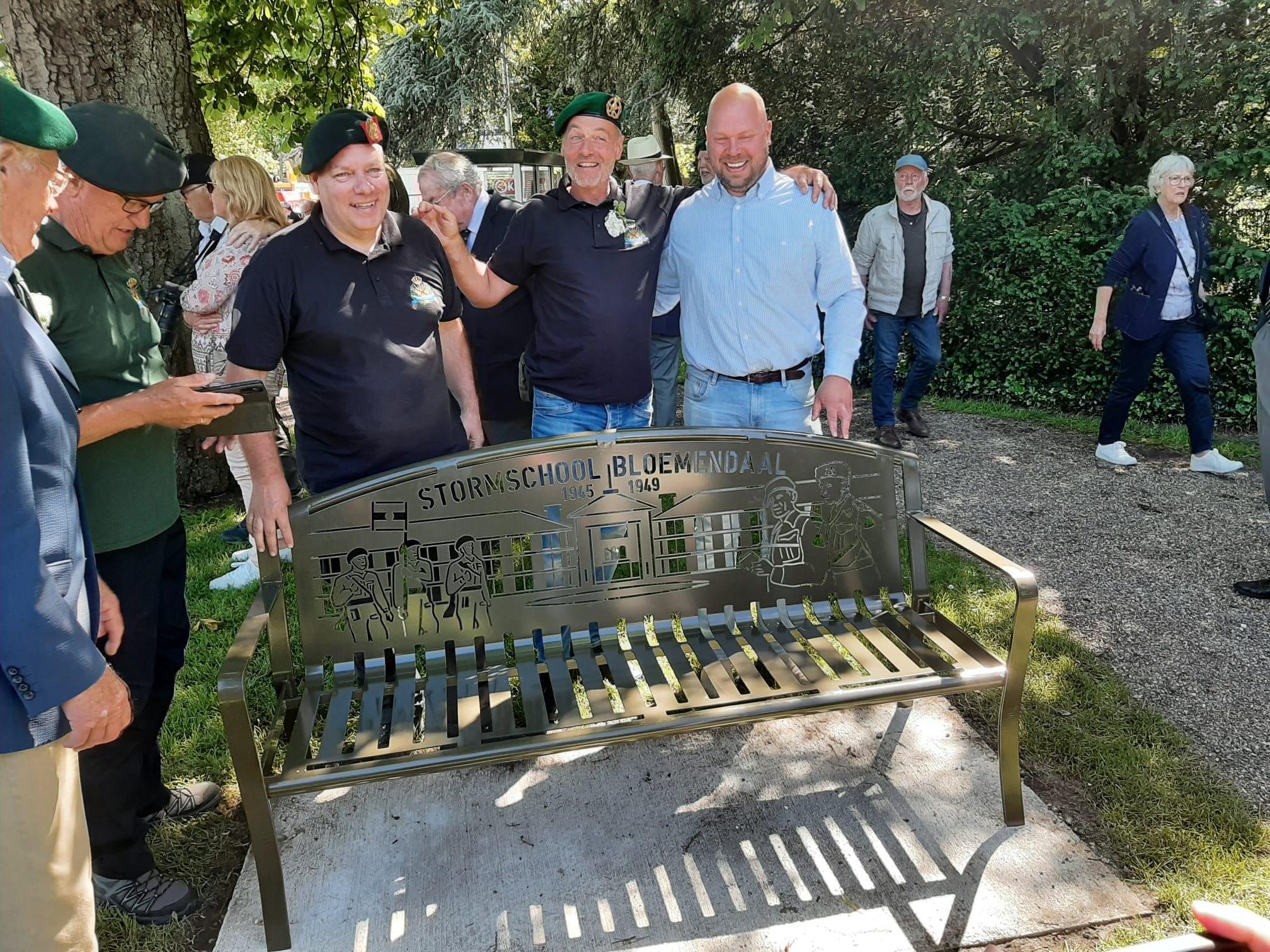 Stormschool Bloemendaal Memorial Bench